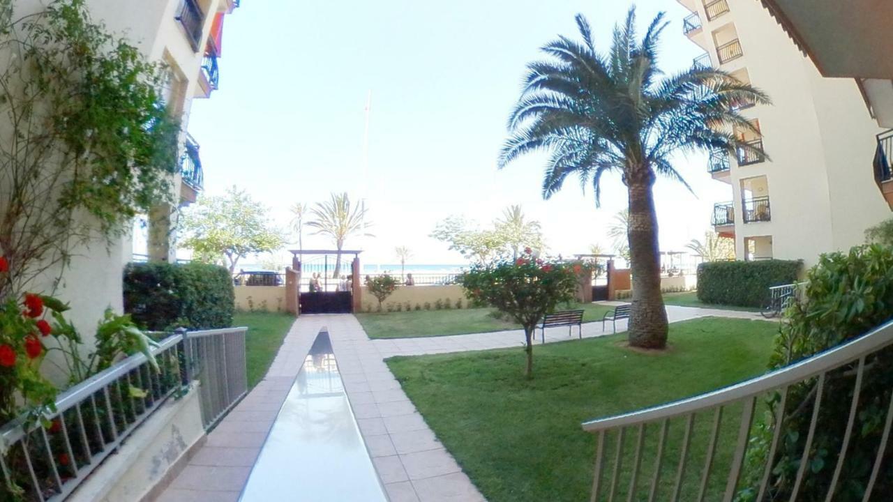 Magnificos Apartamentos Ondina En La Primera Linea De La Playa De Gandía Dış mekan fotoğraf