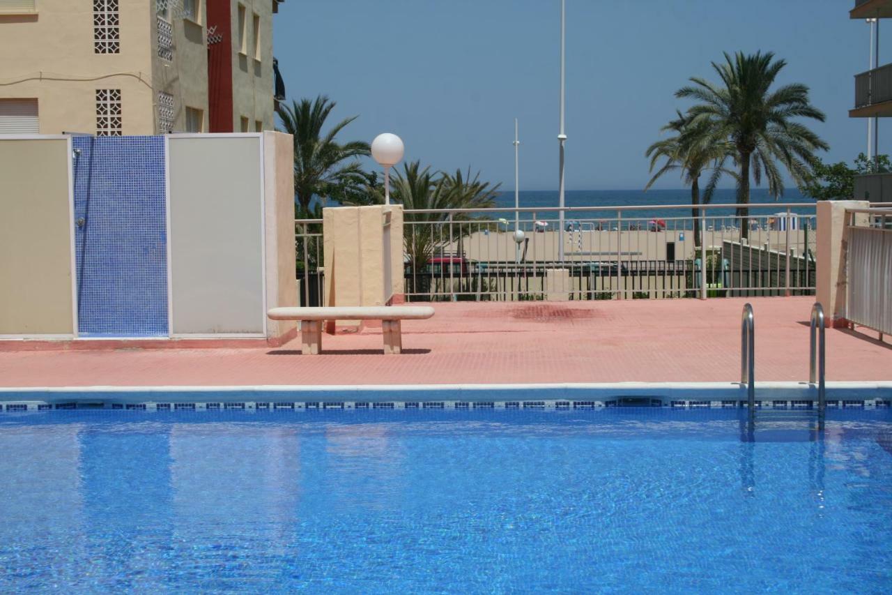 Magnificos Apartamentos Ondina En La Primera Linea De La Playa De Gandía Dış mekan fotoğraf